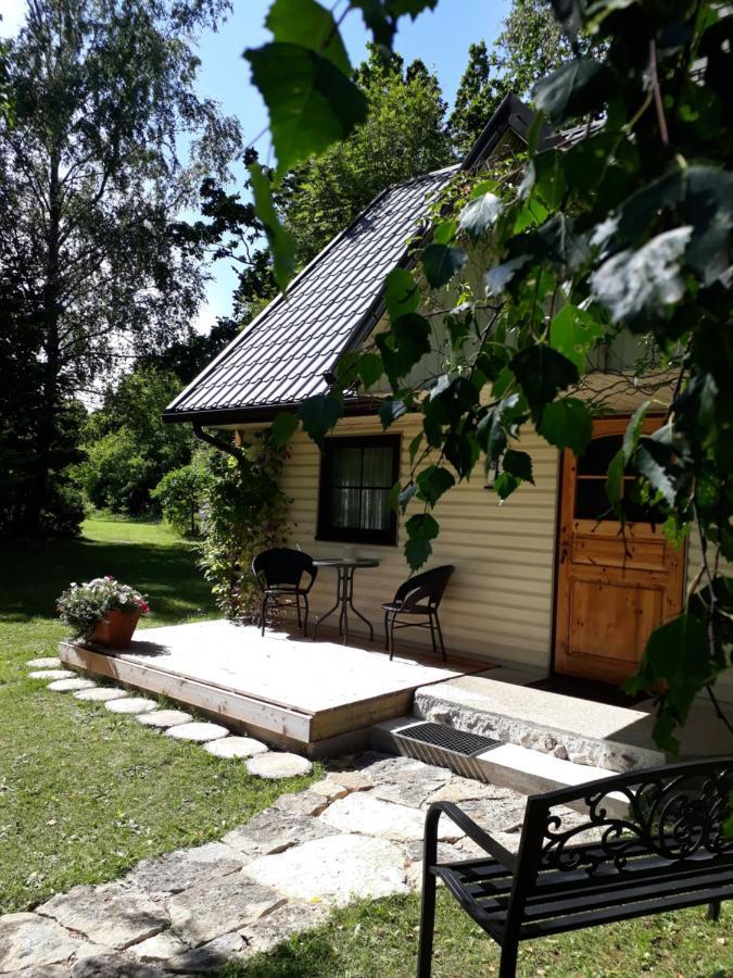 Tonise Holiday Houses Lilbi  Luaran gambar