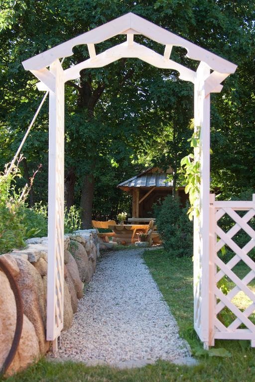 Tonise Holiday Houses Lilbi  Luaran gambar